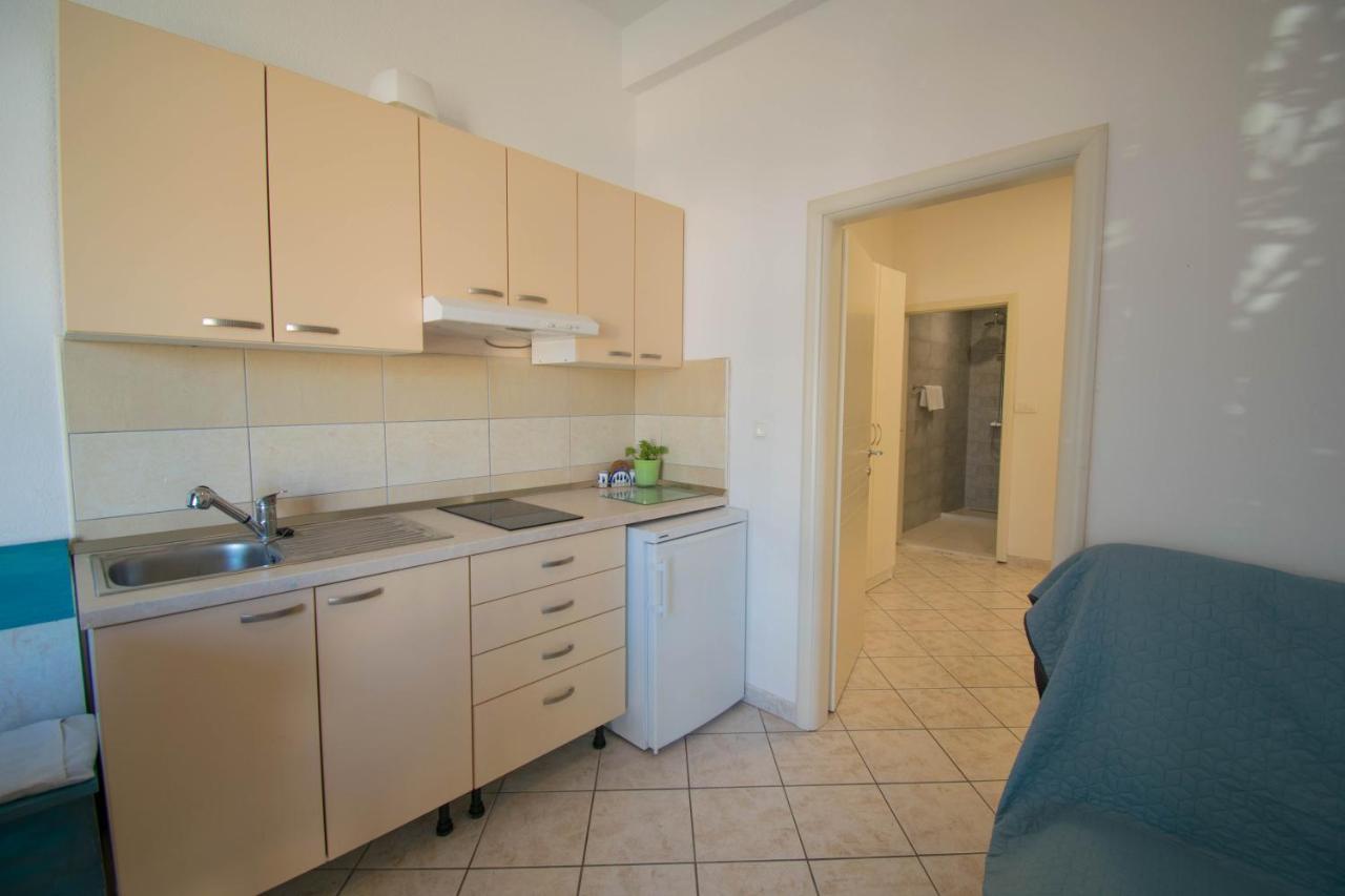 Family Apartment Manuela - Baška Voda Zewnętrze zdjęcie